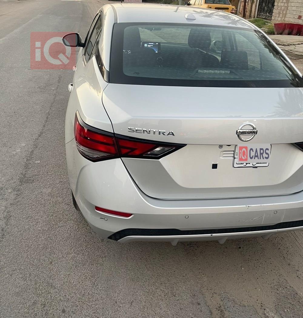 نیسان سێنترا